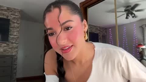 Mina online show from 03.18.26