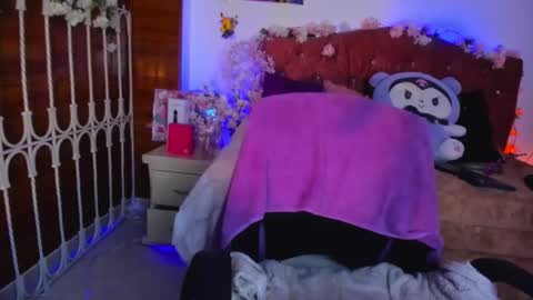 minami_nakamura online show from 10.29.25