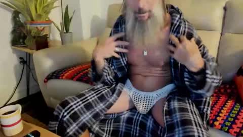 Snapshot of mindphuk chatting on 11.13.25 mindphuk online show from 11.13.25