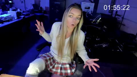 Mindy Mars online show from 12.06.24