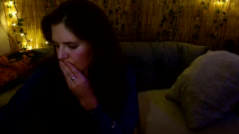 Mindy online show from 11.19.25