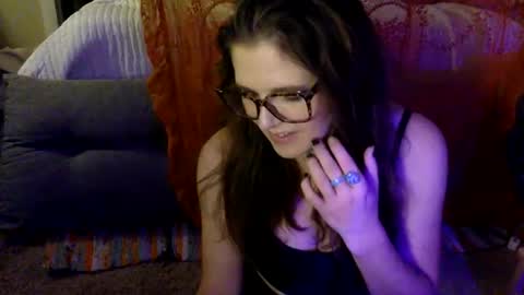 Snapshot of mindymounds chatting on 06.03.26 Mindy online show from 06.03.26