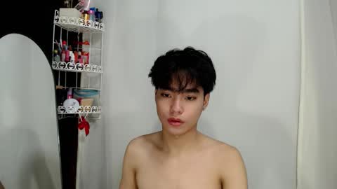 mingkla_man online show from 03.17.26