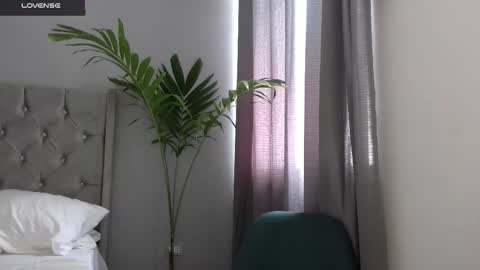   Mini Mila Kunis ft Ashton Katchero. Follow me to stay in touch  online show from 10.20.25