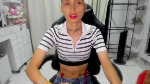 Loly online show from 11.28.25