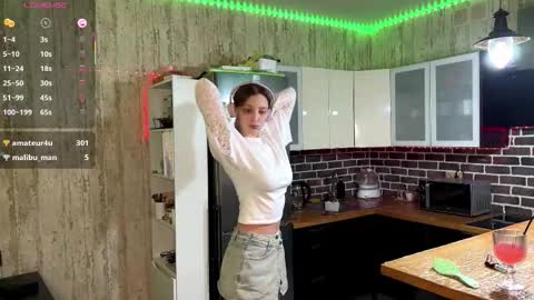 Snapshot of minmee chatting on 02.02.26 Asti online show from 02.02.26