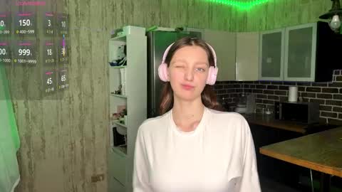 Snapshot of minmee chatting on 02.17.26 Asti online show from 02.17.26