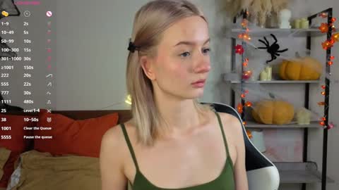 Mary  is here 3 My favorite patterns 77143222321Try my private online show from 11.06.25