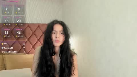 Snapshot of minniiemile chatting on 10.04.25 Minnie online show from 10.04.25