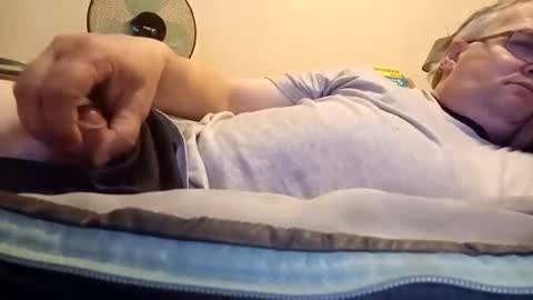 Stephano online show from 10.28.25