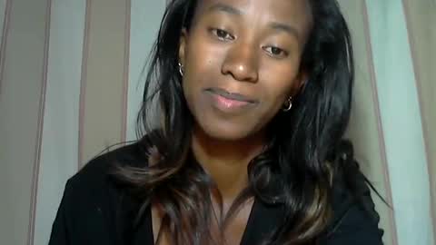 minouch211907 online show from 01.14.25