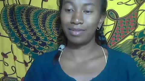 minouch211907 online show from 10.15.25