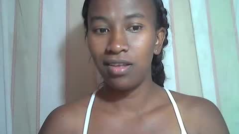 minouch211907 online show from 10.21.25