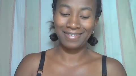 minouch211907 online show from 11.05.25