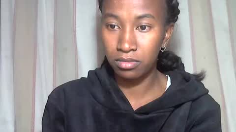 minouch211907 online show from 11.15.25