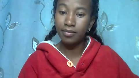 minouch211907 online show from 04.19.26