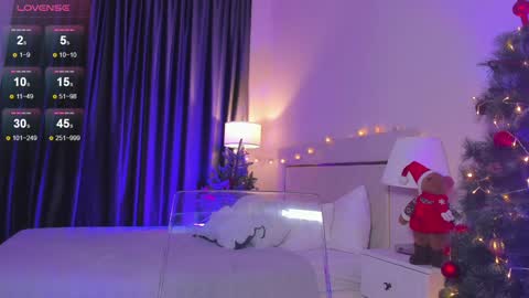 Lianna online show from 12.23.24