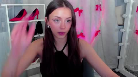 Snapshot of mipsymipson chatting on 01.19.25 NEXT STREAM NOVEMBER 27282930 online show from 01.19.25