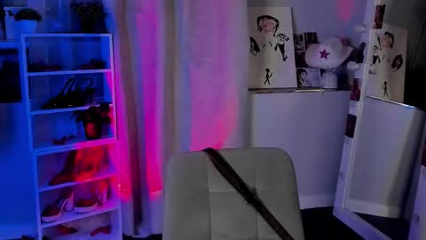 Snapshot of mipsymipson chatting on 11.18.25 NEXT STREAM NOVEMBER 27282930 online show from 11.18.25