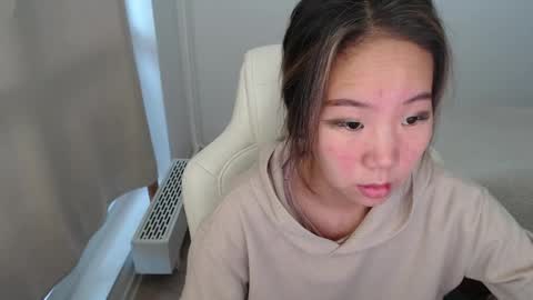 mira_g online show from 11.18.25