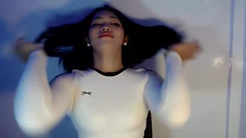 Snapshot of mira_luna222 chatting on 12.21.24 Mira Bella online show from 12.21.24