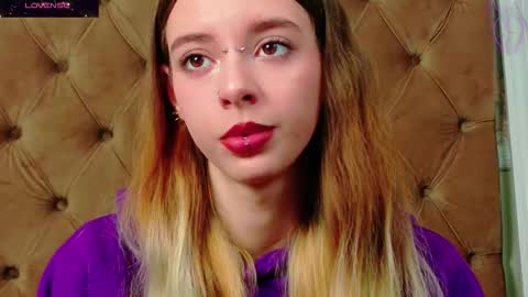 mira_lynxx online show from 12.04.25