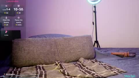 Snapshot of mira_sph chatting on 10.04.25 Mira Sph online show from 10.04.25