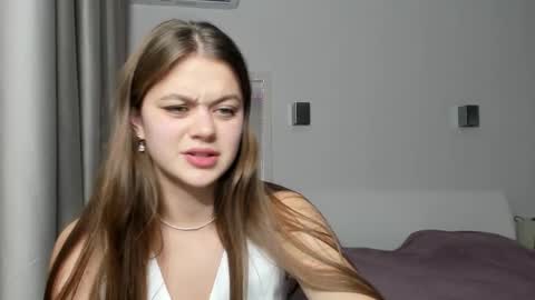 Snapshot of miraa_m chatting on 11.21.25 Mira online show from 11.21.25