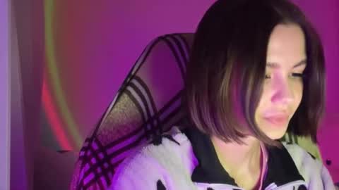 MiraLaPics online show from 04.12.26