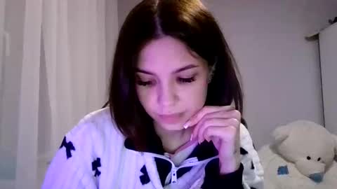 MiraLaPics online show from 04.14.26