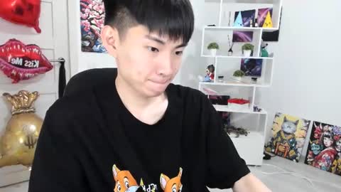 Snapshot of miram_yoo chatting on 06.17.26 online show from 06.17.26