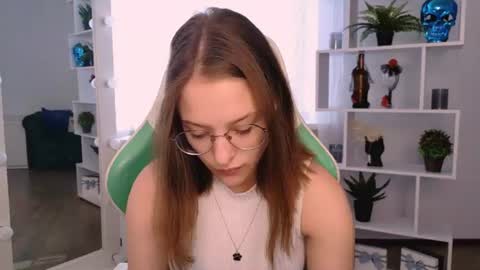 Snapshot of miranda__low chatting on 07.14.26 Miranda online show from 07.14.26