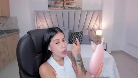 miranda_crawfor online show from 10.15.25