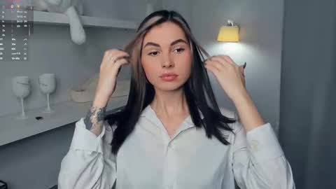 Snapshot of mirandabettman chatting on 12.05.25 My name is Adele online show from 12.05.25