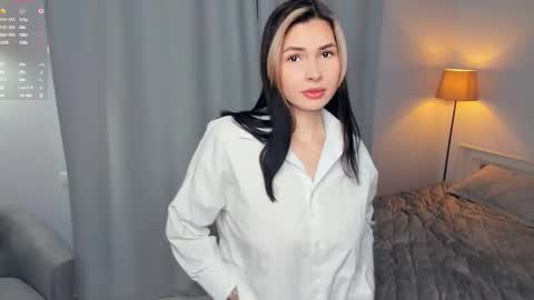 Snapshot of mirandabettman chatting on 12.14.25 My name is Adele online show from 12.14.25