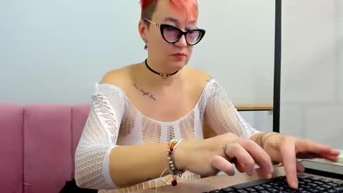 mirandagill online show from 01.13.25