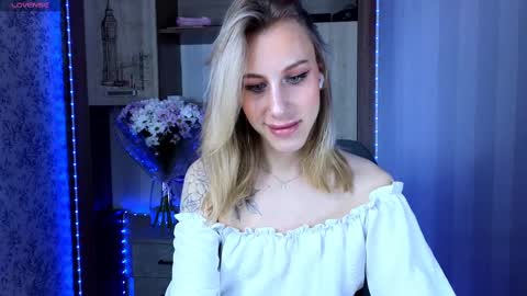 Snapshot of miraraid chatting on 02.12.25 miraraid online show from 02.12.25