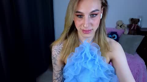 Snapshot of miraraid chatting on 09.10.25 miraraid online show from 09.10.25