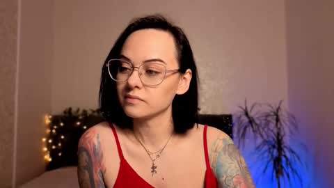 MiraSkyy online show from 12.05.25