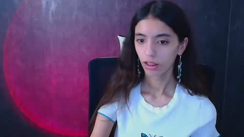 Snapshot of miri_miss chatting on 12.25.24 Miri online show from 12.25.24