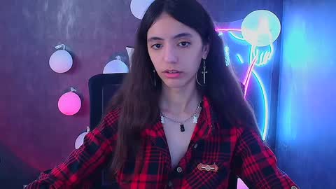 Snapshot of miri_miss chatting on 03.07.25 Miri online show from 03.07.25