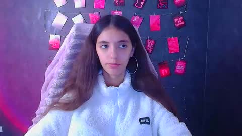 Snapshot of miri_miss chatting on 10.31.25 Miri online show from 10.31.25