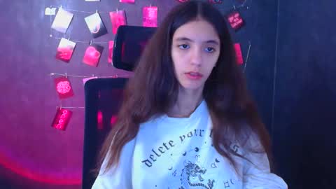 Snapshot of miri_miss chatting on 11.25.25 Miri online show from 11.25.25