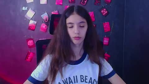 Snapshot of miri_miss chatting on 11.28.25 Miri online show from 11.28.25