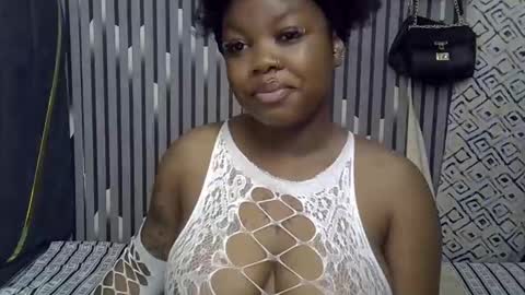 mirror_254 online show from 11.08.25