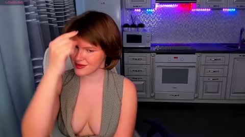 Snapshot of mirrorofsoul chatting on 02.19.25 Shelley online show from 02.19.25