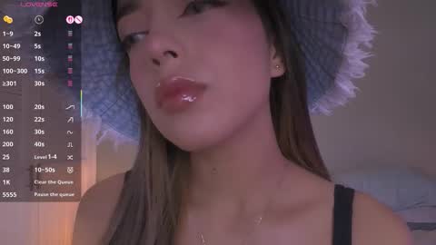 Snapshot of mis_elizabeth chatting on 11.27.25 Eliza online show from 11.27.25