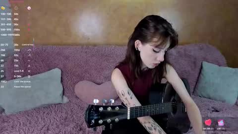 Snapshot of misamur chatting on 09.20.25 Misa online show from 09.20.25