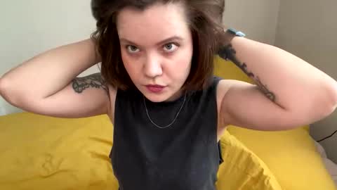 Snapshot of misapoli chatting on 02.22.26 Sai online show from 02.22.26