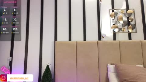 Annie  dont forget to thumbs up me  online show from 02.03.25